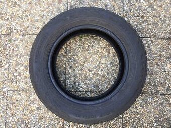 1ks zimní pneu Nokian 4mm - 215/65/17 DOT 3518 - 2