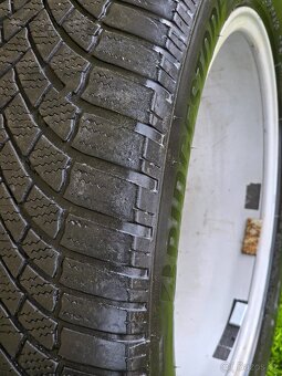 Prodám originální zimní sadu na superb 3 215 60 R16 - 2
