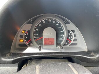 Volkswagen Fox r.v. 2006, objem 1.2l - 2