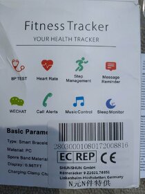 Prodám fitness náramek/hodinky.
- 2