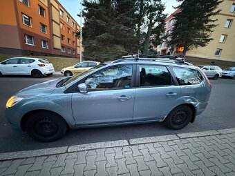 Ford Focus 1.6 benzín - 2