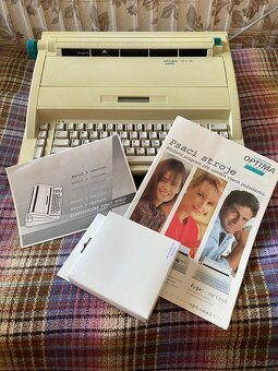 Elektrický psací stroj OPTIMA - 2
