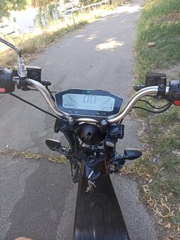 TOP LERAMOTOR ELEKTROTŘÍKOLKA - 2