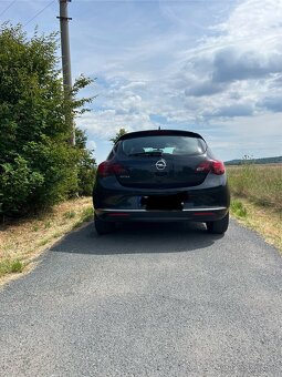 Opel Astra - 2