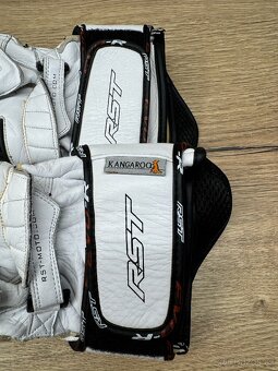 Rukavice RST TracTech Evo R
- 2