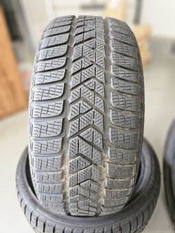Pirelli Sottozero 3 225/40 R18 - 2