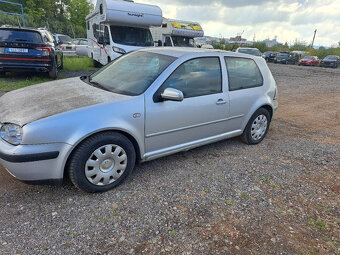 VOLKSWAGEN GOLF IV 85 kW - 2