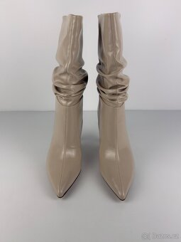 Steve Madden dámské kozačky na podpatku 39 béžová - 2