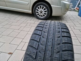 Zimní pneu 215/60R16 - 2