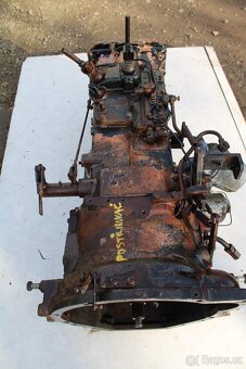 Zetor 8145 10145 převodovka zánovní z postřikovače rp6 - 2