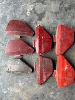 Predám kastlíky schránky, boční kryty JAWA 350/634 - 2