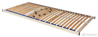 Prodám postel s roštem a skříní - 2