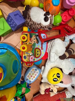 ZDARMA Hračky pro děti do 3 let - 2