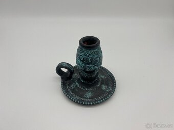 Džbánek s uchem a svícen. - 2