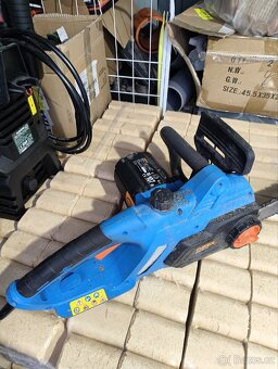 NAREX elektrická pila - 2