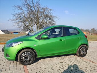 Mazda 2 1.3i nová stk - 2