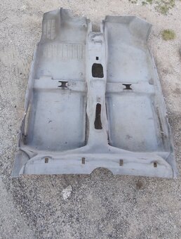 Vw Lupo koberec, sedačky, opeřky hlavy - 2