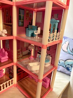 Domeček pro panenky - 2