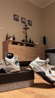 Nike Air Jordan 4 - 2