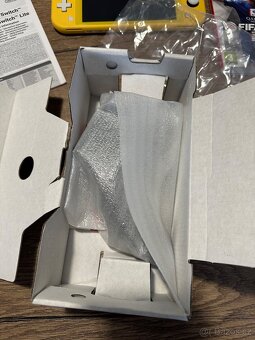 Nintendo switch lite + fifa 23 - 2