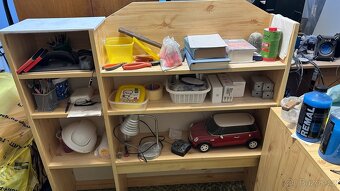 Psací stůl s policemi - 2