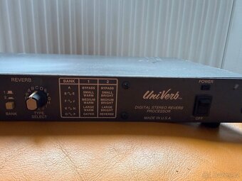 Peavey Univerb Digital 19" Stereo Reverb Processor - 2