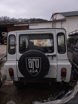 ARO 243 motor Avia - 2