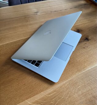 MacBook Air - 13-inch - 2017 - 2