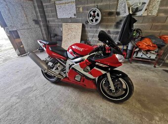 Yamaha r6 - 2