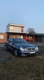 W211 E350i na dily nebo jako celek - 2