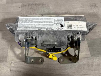 AUDI A6 4F C6 04-11 airbag spolujezdec 4F2880204F - 2