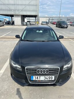 Audi A4 B8 2.0 nafta 105 kw Full led, rok 2009, nehavarované - 2