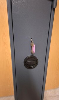 Trezor na 3 zbraně - 2