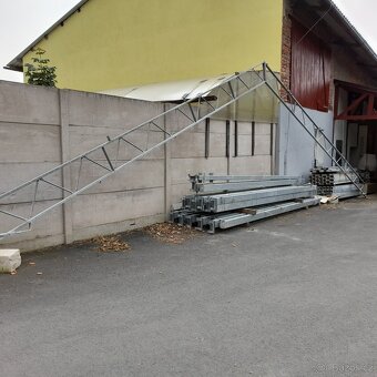 Vazníky, nosníky 12.6 m sedlovka - 2
