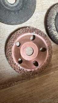 Sada brusných a řezných kotoučů pro úhlovou brusku 125mm - 2