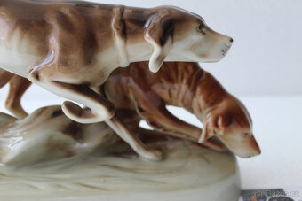 Lovečtí psi na stopě, rok 1960–1978, porcelán Royal Dux - 2