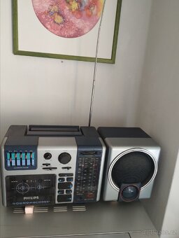 Rádio Philips s jedním reproduktorem - 2