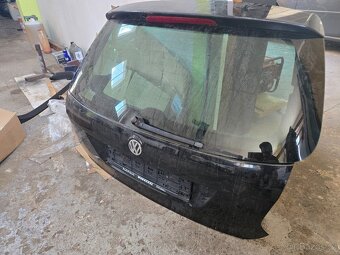 Volkswagen Golf 5, 6 kombi zadní kapota - 2