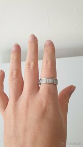 2x pavé Love ring - 2