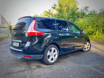 Renault Mégane Grand Scénic - 2