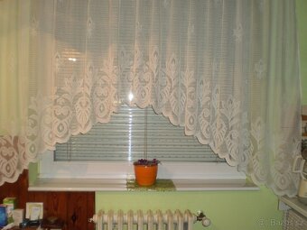 záclona - do kuchyně - do jídelny - oblouk - š. 3 bm - 2