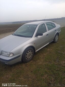 Skoda Octavia 1.6 benzín - 2