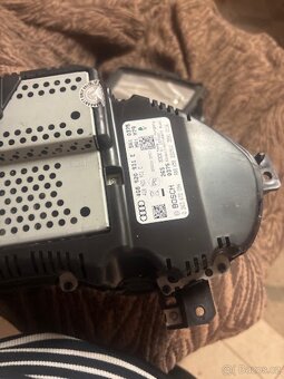 Budíky / Přístrojová deska (Audi A6 C7 / A7) - 2