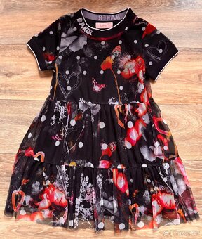 Luxusní holčičí šatičky Ted Baker vel.116 - 2