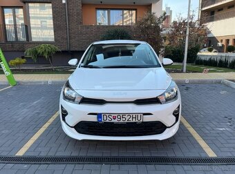 Kia Rio 1.2i - 2