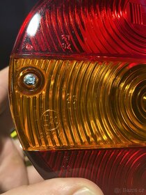 Skupinové světlo zadní kulaté třídílné. - 2