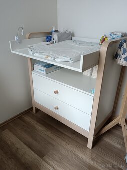 Přebalovací pult s komodou - 2