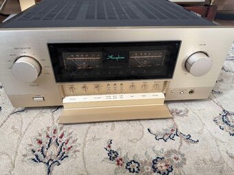 Accuphase E-550 - 2