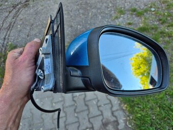 Fabia II , zrcátko,zámky - 2