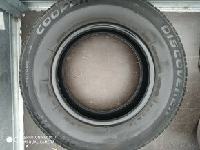 Pneu 225/70r15 - 2